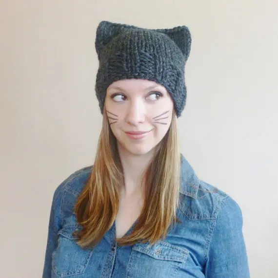 Женская зимняя шапка Lawliet обрезанная кошачьими ушками с надписью Meow Kitty женские