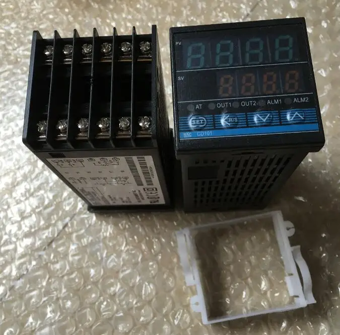 

CD101 Dual Digital PID F/C Temperature Controller Control CD101FK02-M*AN-NN Relay output