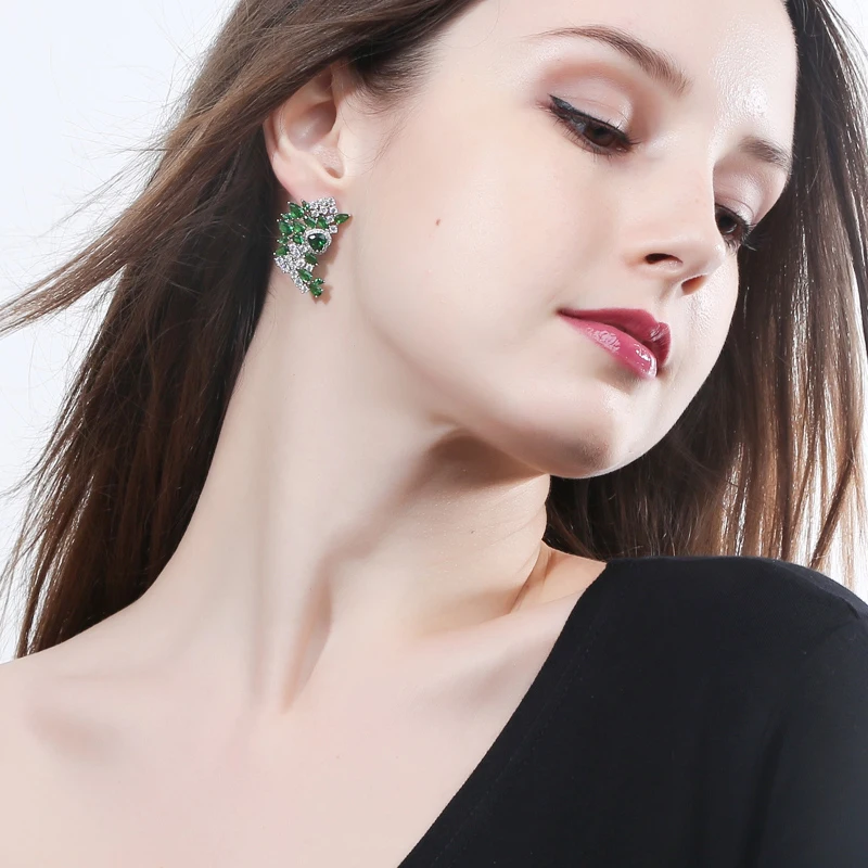 emerald stud earrings -ae226