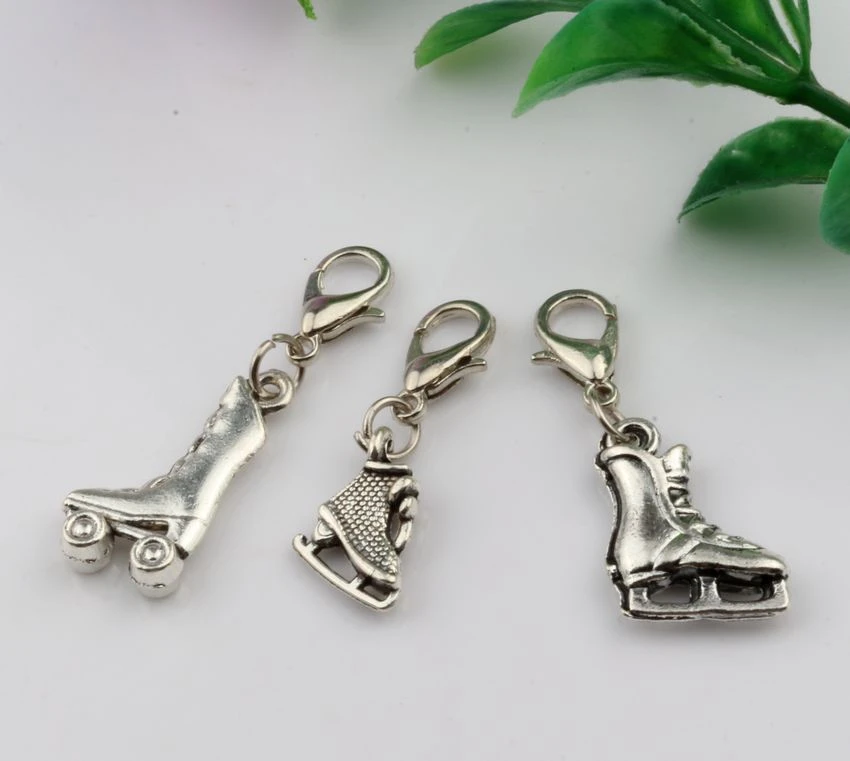 XINRUI 78 Pcs Cute Mixed Bracelet Charms Metal A-Z Letter Round Shape Charms Enamel Charms Double Sided Alphabet Charms for Necklace and Bracelet Making Craft Supplier White