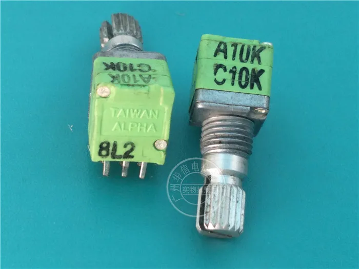 Original new 100% import RK097G A10K C10K dual resistance dual potentiometer with long step 15MM (SWITCH)