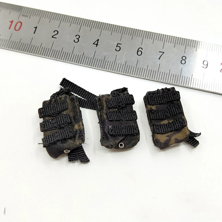 

1/6 Scale M013 NAVY SEAL M4 Fast Pull Clip Bag Models for 12''Action Figures Bodies Accessories