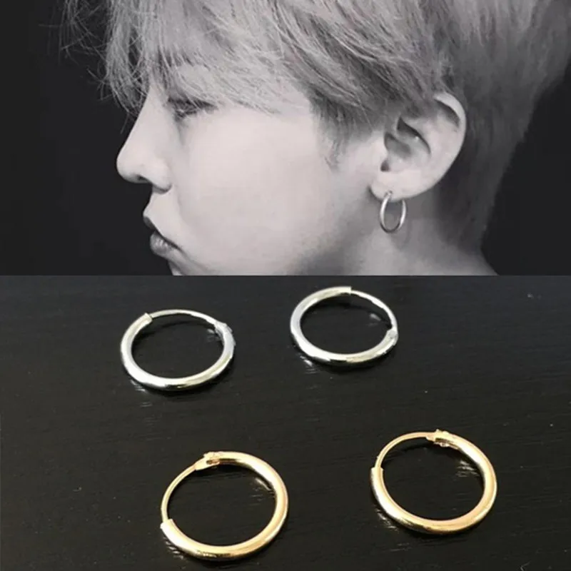 

AOMU New Fashion Mens Womens Gold Silver Metal Mini Huggie Smooth Hoop Earrings Round Buckle Earring Unisex Men Ear Accessories
