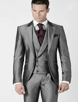 Ceny 2018 New Arrival Szary Mężczyźni Smokingi Klasyczny Krój Oficjalne Garnitury Najlepsze Mężczyzn Garnitur Pana Młodego Smokingi Kurtka + Spodnie + Kamizelka Dostosowane