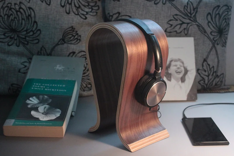 

free shipping Wood Headphones Stand Walnut Wooden Headphone Holer Display Rack