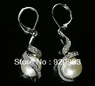 

fast P&P**wholesale Natural> Charming white Shell pearl earrings
