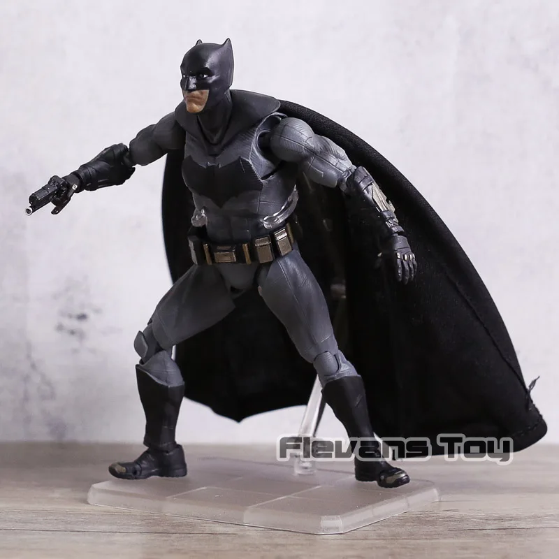 DC Comics Justice League Batman PVC Action Figure Collectible Model Toy Gift for Children