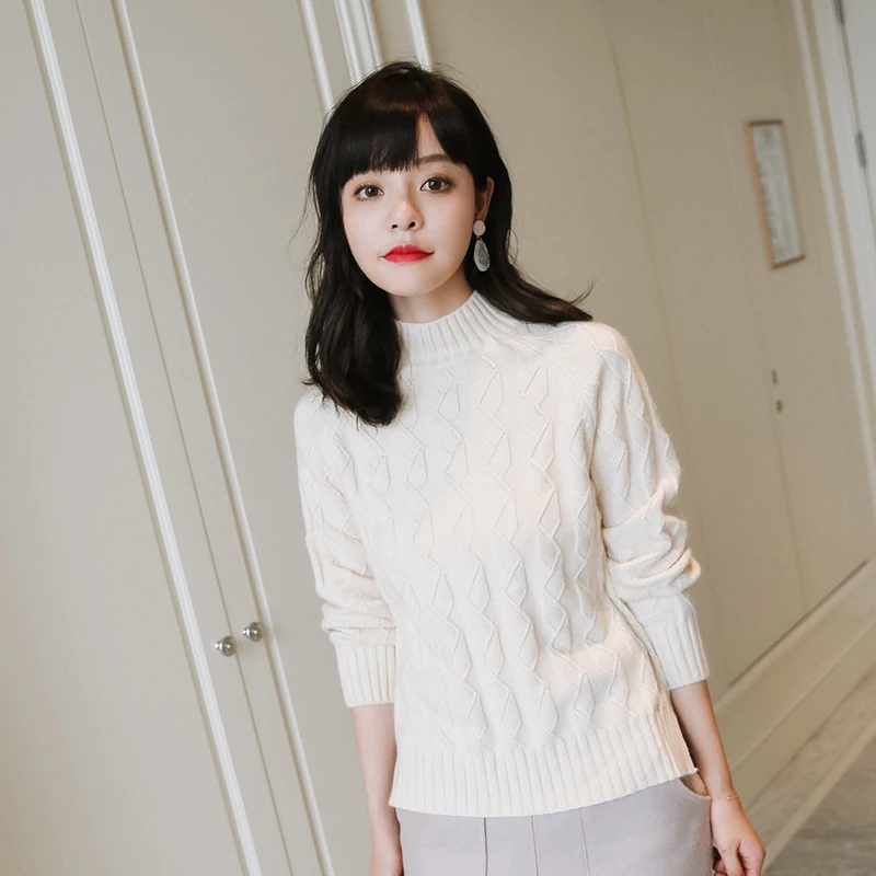 Autumn and winter women's pure cashmere%100 sweater half high collar large size plus fat pullover women loose bottoming sweater Autumn and winter women's pure cashmere%100 sweater half high collar large size plus fat pullover women loose bottoming sweater