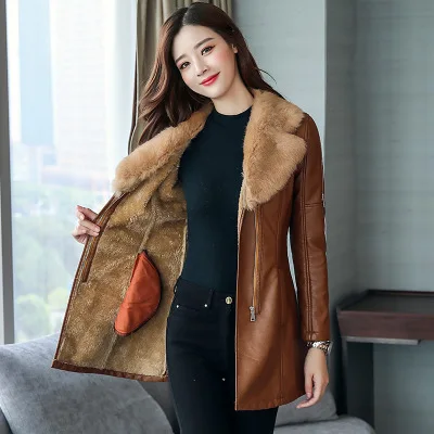 

2019 women's Korean fashion pu leather artificial fur collar slim slim long thick leather women's winter coat coat wild trend