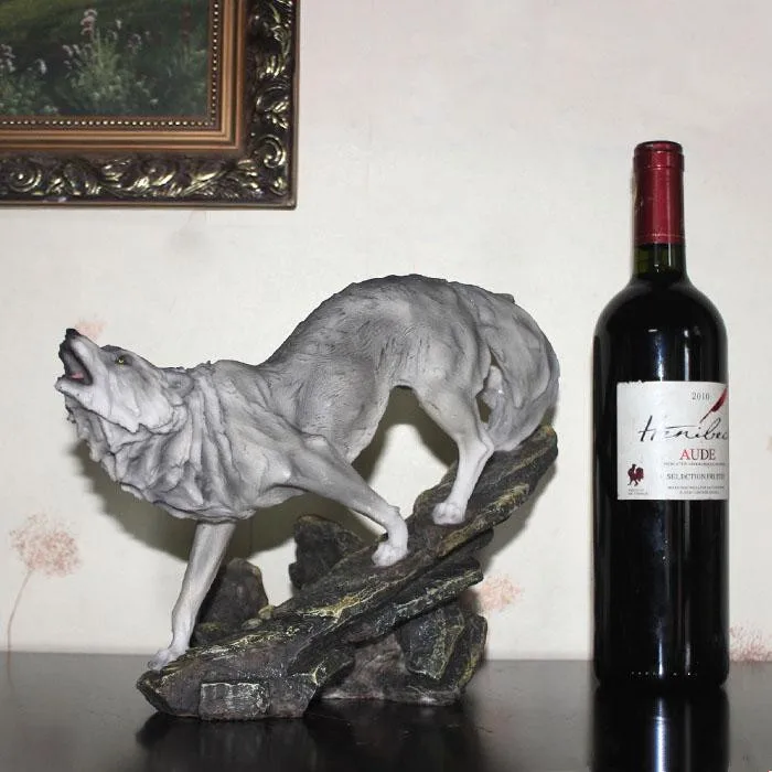 

Wolf Wine Racks Creative Retro Furniture Made of Solid Resin Elegant Manual Home Decorations Ornaments