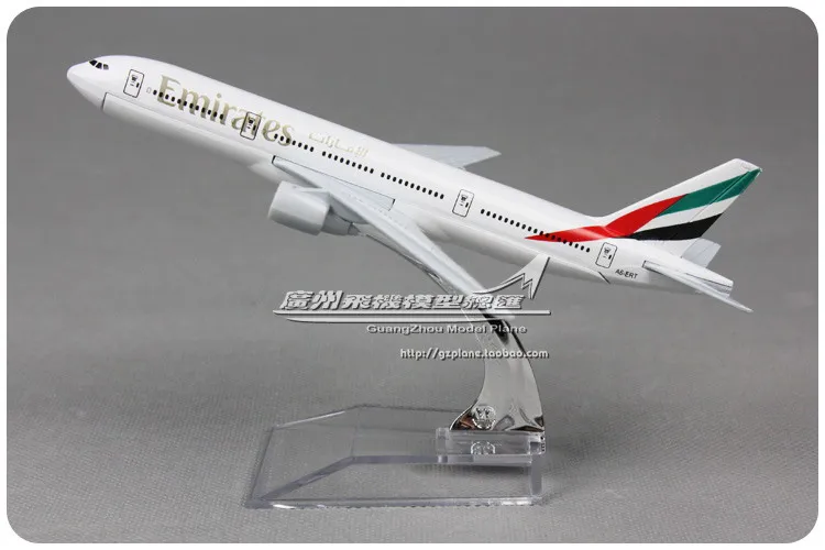 5pcs/pack Wholesale Brand New Airplane Model Toys Emirates Airlines
