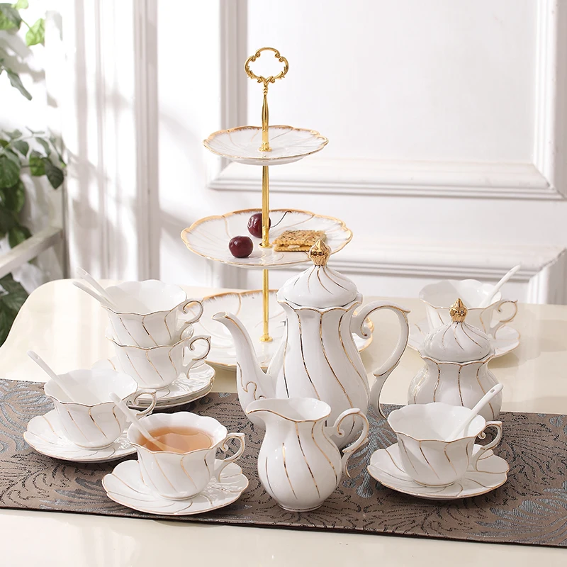 

Tableware set Fine Bone china Porcelain dinner plate set CoffeeWare set Tissue box Ashtray Coffee cup set dish
