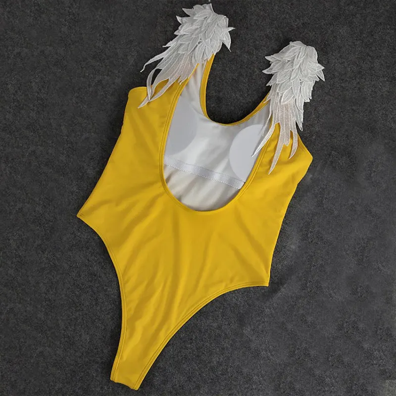 10661922425_2135615343