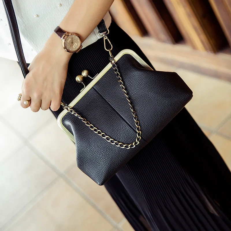 Unishow خمر حقائب كتف المرأة صغيرة سلسلة Crossbody أكياس قبلة قفل مصممة العلامة التجارية النساء حقيبة ساع كيس بولسا Unishow خمر حقائب كتف المرأة صغيرة سلسلة Crossbody أكياس قبلة قفل مصممة العلامة التجارية النساء حقيبة ساع كيس بولسا