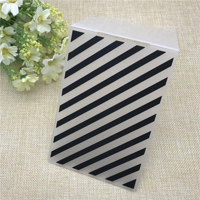 

Diagonal stripes Plastic Embossing Folder For Scrapbook DIY Album Card Tool Plastic Template