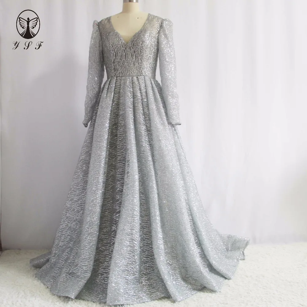 

2017 Stunning Silver Plunging V Neck Pleated Long Sleeve A Line Sweep Train Shine Prom Dresses