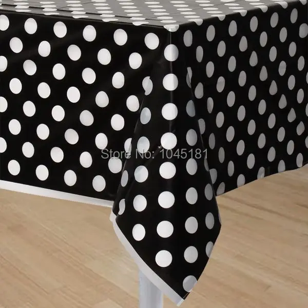 black tablecover