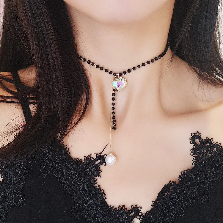 

New Simple Sweet Colorful Heart Shape Gem Pendant Black Beads Simulated Pearl Choker Necklace for Women Fashion Wedding Jewelry