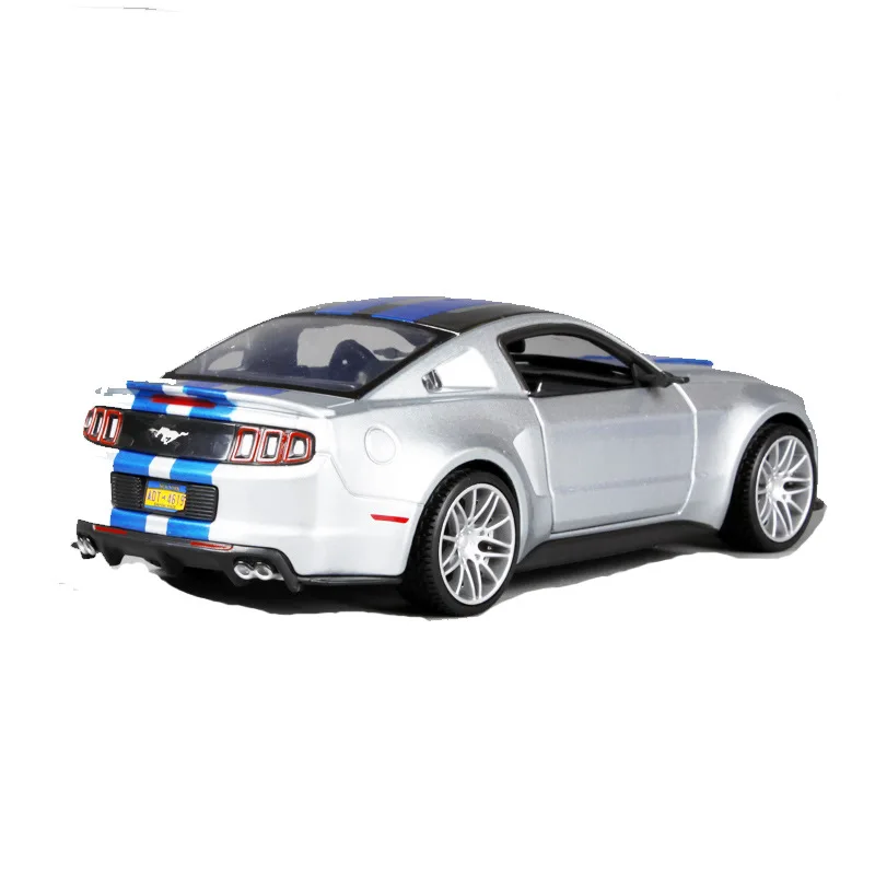 Моделирующая модель автомобиля Maisto 1:24 Ford Mustang BOSS серии 302 из сплава поделки