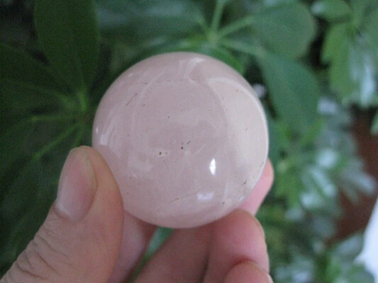 

A 427Natural pink quartz crystal ball quartz crystal healingDiameter42mm (0601)