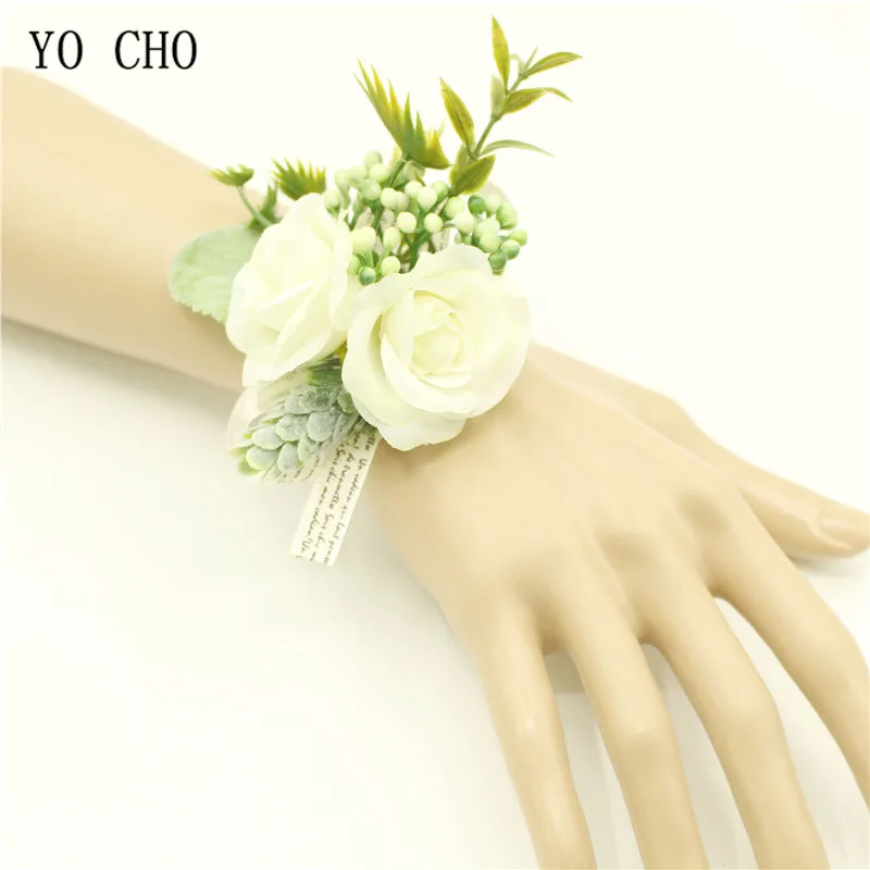 wrist corsage wedding boutonniere (1)