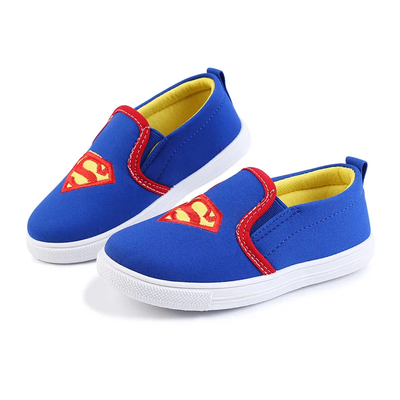 Спортивная обувь; детская обувь; эксклюзивный дизайн с супергероями Бэтменом для мальчиков и девочек; мягкие кроссовки для маленьких мальчиков; Лоферы без застежки на плоской подошве - Цвет: Синий