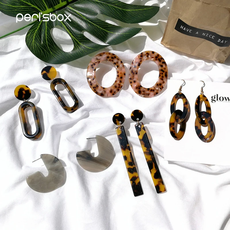 

Peri'sBox Simple Resin Acetate Acrylic Earrings for Women Exquisite Geometric Lily Tortoise Earrings Unique Jewelry Wholesale