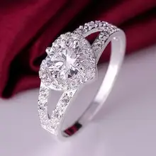 Moda Em Forma De Coração de Cristal Anéis de Casamento Para As Mulheres em Ouro Rosa anéis de Noivado elegante Glamour cor Zircon prata jewerly presente(China)