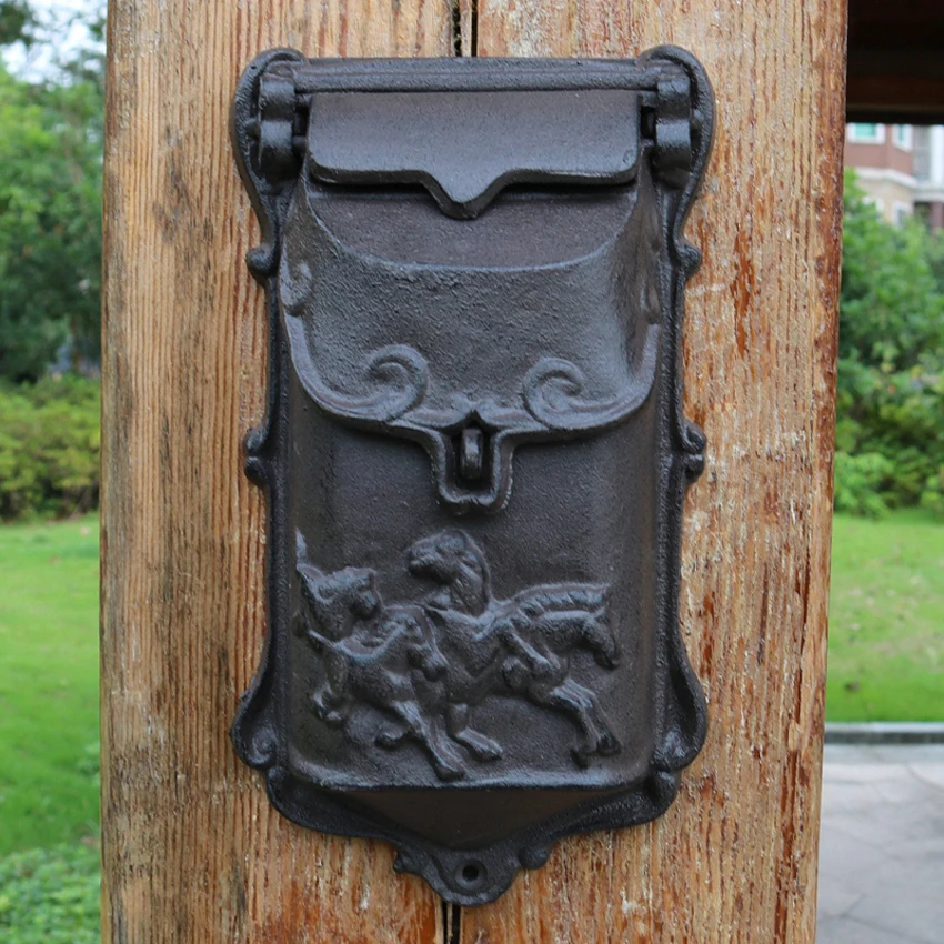 

European Style Rustic Cast iron Crafts Mail Box Mailbox Metal Letter Box Wall Mounted Postbox Home Decor Garden Yard Supplies