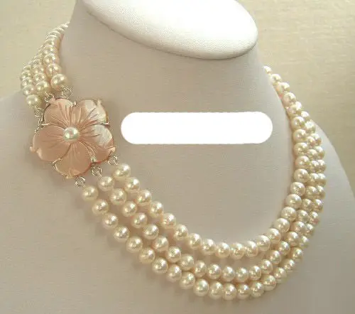 

Free shipping >>>>>>3 Rows Genuine White Pearl Pink Shell Flower Clasp Necklace