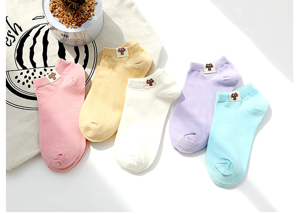 Spring And Summer New Fashion Medium Thick Japanese Wild Comfort Cat Logo Women's Sock Solid Color Shallow Mouth Invisible Socks (5)