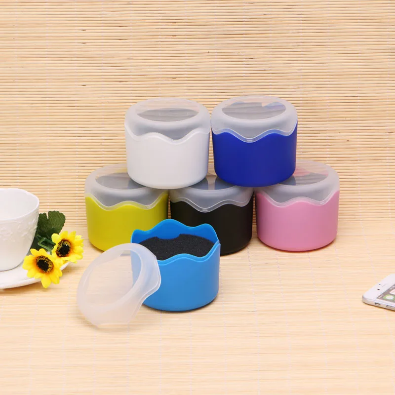 

1 PC Candy Color Wristwatch Storage Case Plastic Single Watch Box Case with Sponge