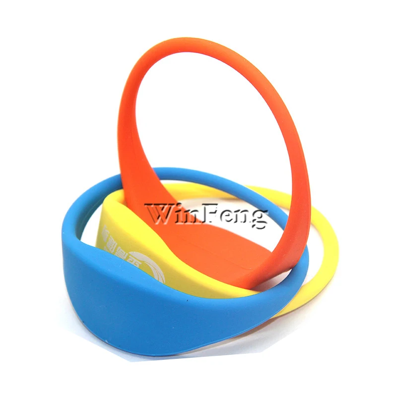

100Pcs/Lot Silicon Waterproof RFID Bracelet Passive 125KHZ RFID Wristband Tag TK4100 EM4100 ID Chip Card Proximity RFID Tag