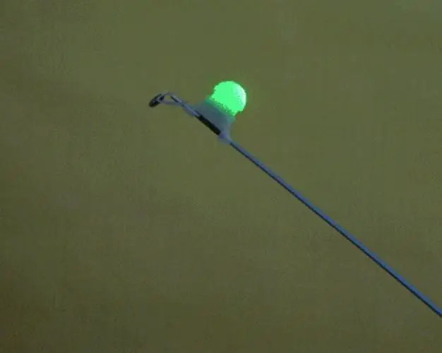 

Strike Alert Night Fishing LED Rod Tip Clip on Fish Bite Alarm lLight Electronic Fishing Accessories with Battery