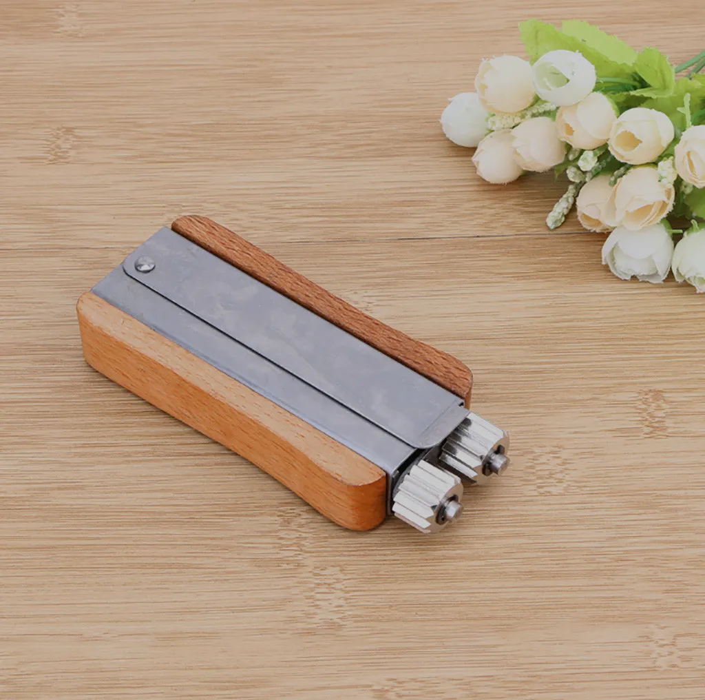 

Beekeeping Bee Wire Cable Tensioner Crimper Frame Hive Bee Tool Nest Box Tight Yarn Wire Beehive Box Equipment 1Pcs пчеловодство