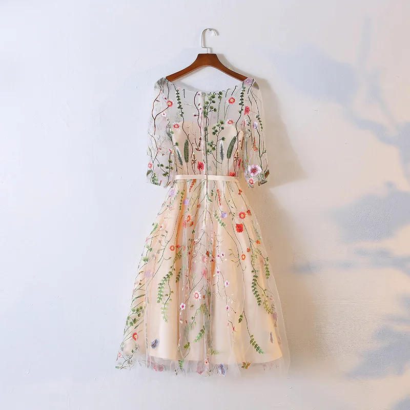 

Elegant Champagne Evening Qipao Asian Bridesmaid Dress Sexy Formal Party Cheongsam Robe Demoiselle D'honneur Plus Size 3XL 4XL