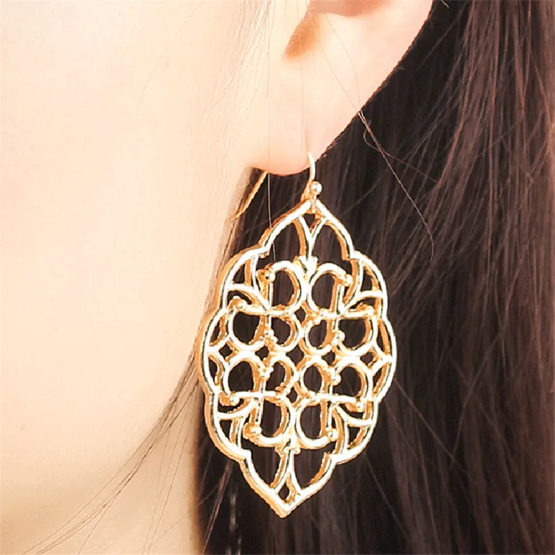 

Baroque Hollow Ellipse Flower Leaf Earring Geometry Vintage Brincos Gold Silver Alloy Earing Ladies Party Jewellery Accessories