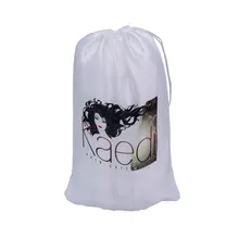 Пользовательский логотип полиэстер сатин с принтом сумки шнурок мешок для волос упаковка наращивание волос упаковка сумки белый черный розовый красный