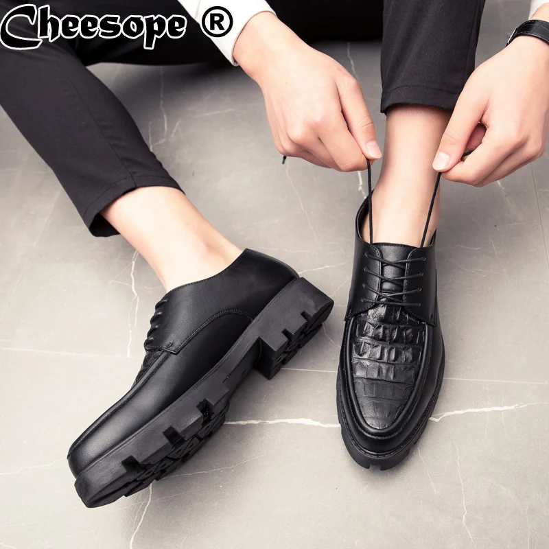 

Thick Sole Men Brogue Dress Business Leather Shoes Men Luxury British Style Formal Wedding Casual Leather loafers Shoes Men