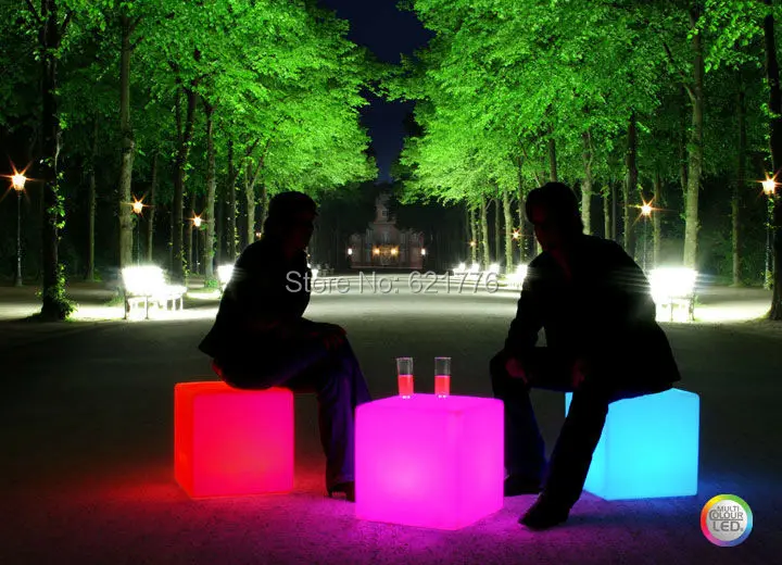 720x520_cube_outdoor