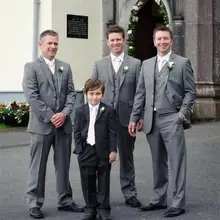 Индивидуальный заказ, стиль, смокинги для жениха с отворотами, мужской костюм светло-серого цвета, мужские свадебные/выпускные костюмы(пиджак+ брюки+ галстук+ жилет