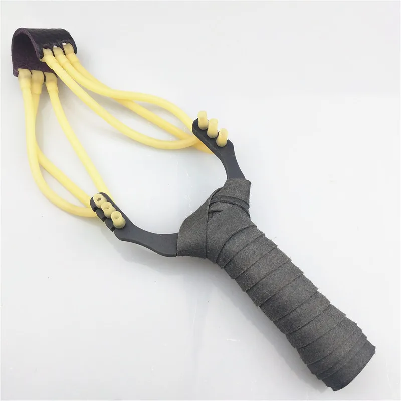 High Quality Titanium Steel Slingshot Slingshot Shooting Outdoor Hunting Accessories with Powerful Rubber Band Shooting Game