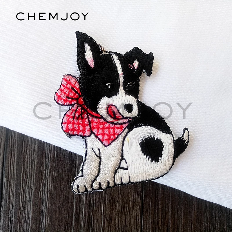Cute Pet Dog Embroidered Patch Ironing On Sew Applique Clothes Sticker