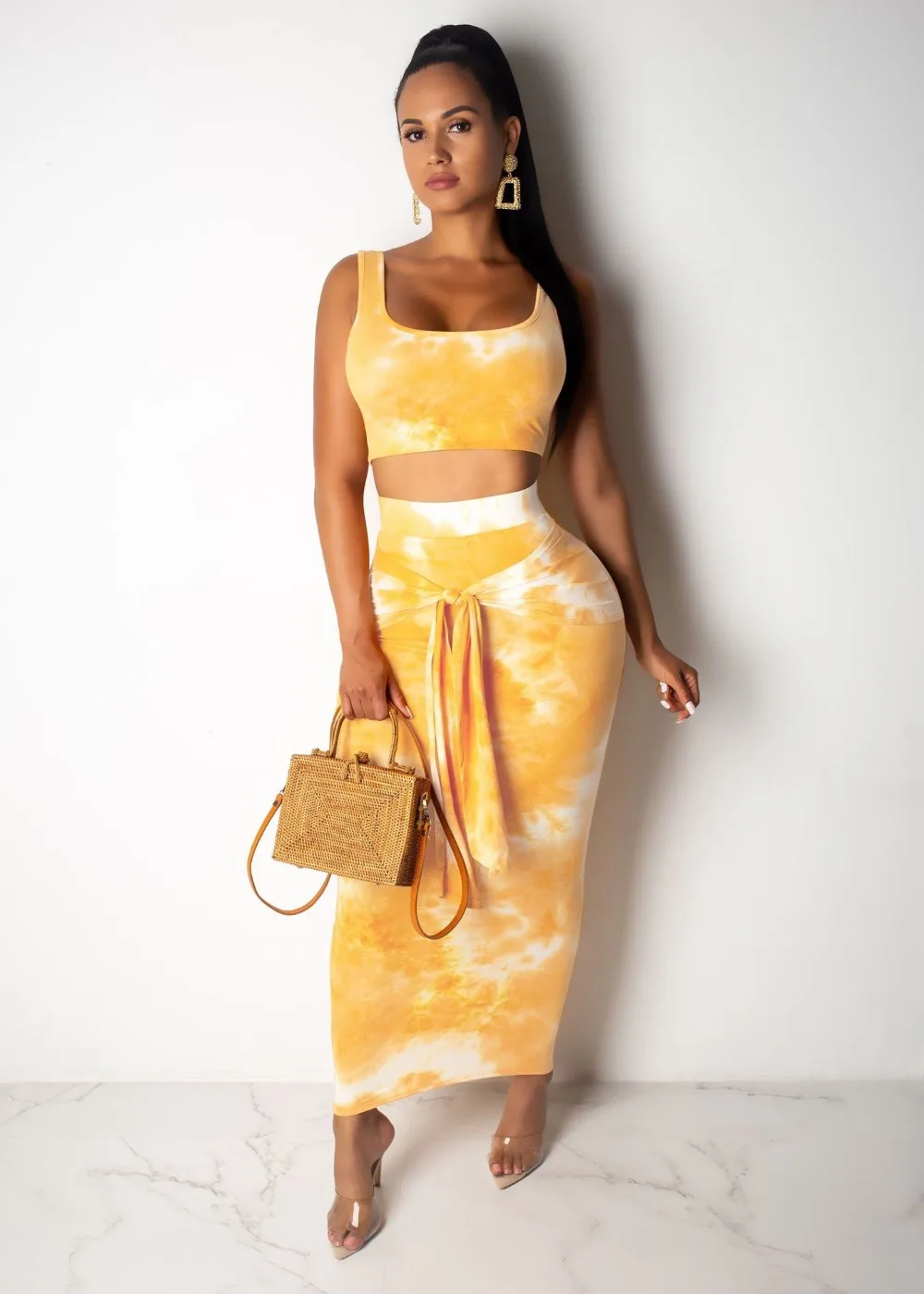 11222523243_2072453988