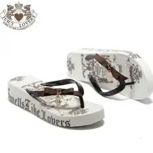 Juicy Lovers/брендовые модные женские шлепанцы; пляжные шлепанцы на плоской подошве; цвет белый, розовый, черный; уличная спортивная одежда; Летние вьетнамки