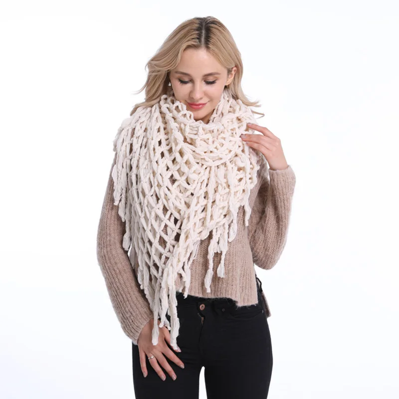 

Boho Winter Hollow Wool Scarves Women 2018 Thick Knit LIC Scarf For Women Beige Warm O-Ring Scarves Tassel Long Ladies Shawls