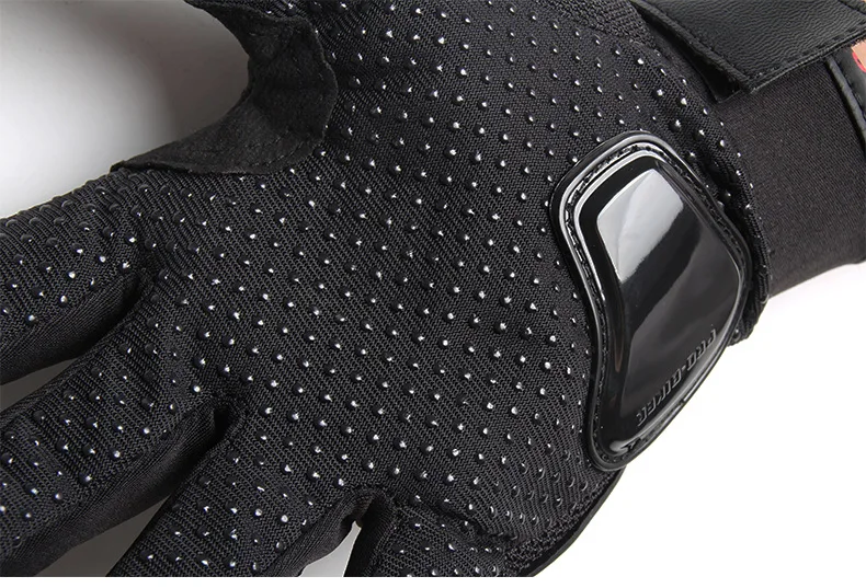 5 gloves details 3