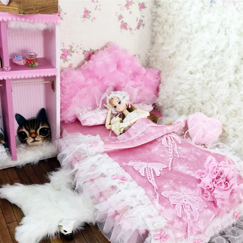 

1/6 Dollhouse Miniature pink soft bed kawaii Furniture toy for dolls bjd doll 33cm simulation bed pretend play toys girls gifts