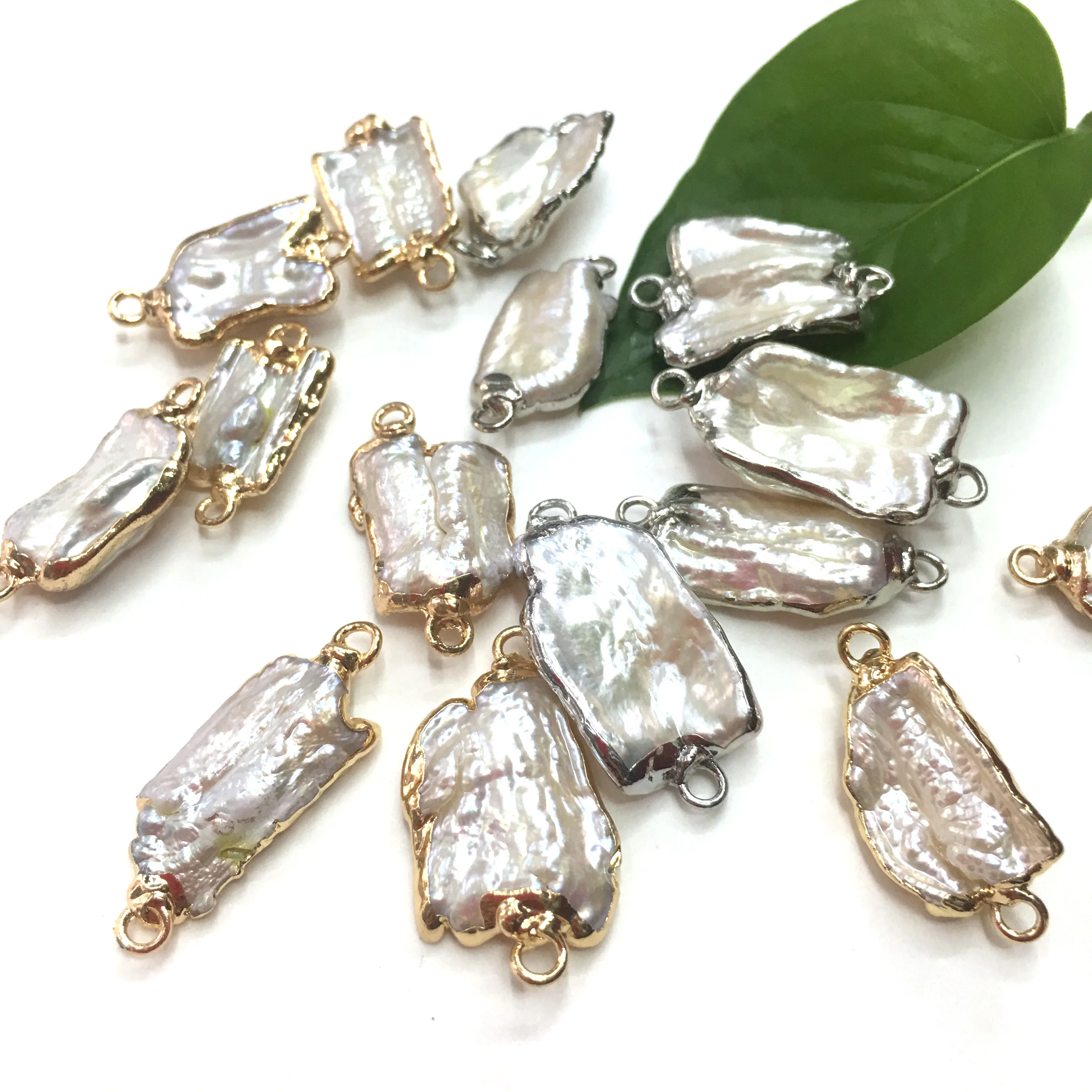 

Natural Freshwater Pear Pendants Charms Connector Pendants for Jewelry Making DIY Accessories Fit Necklaces Size 12x25mm-15x28mm