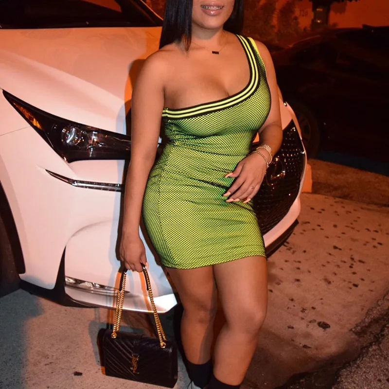 

SKMY Neon Green Sexy Hollow Elegant Dresses 2019 Summer Women Breathable Party Dress Fashion Office Casual Backless Beach Dress